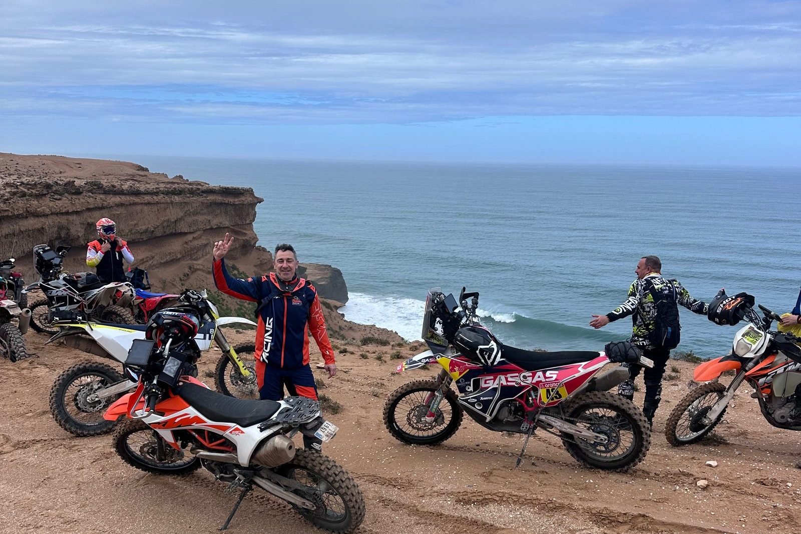 Motos junto al Atlántico